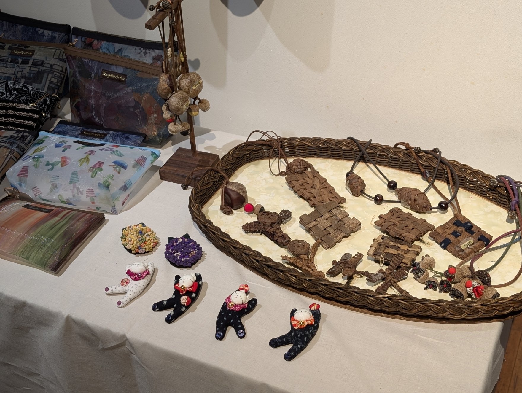 古布、着物でのリメイク　展示販売　4月27日(月)まで